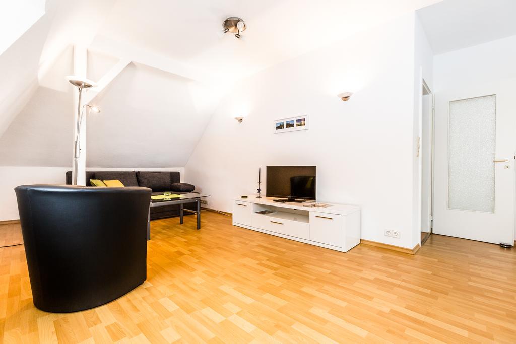 Apartments Bensberg برجيش جلادباخ الغرفة الصورة